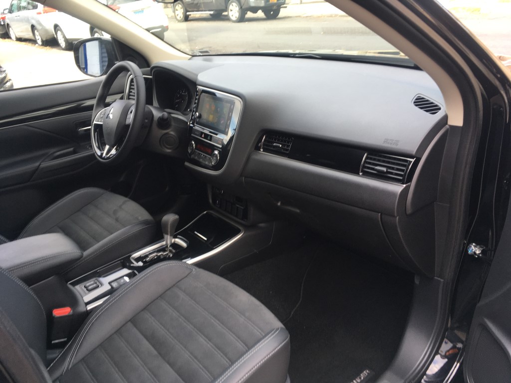 Used - Mitsubishi Outlander SE SUV for sale in Staten Island NY