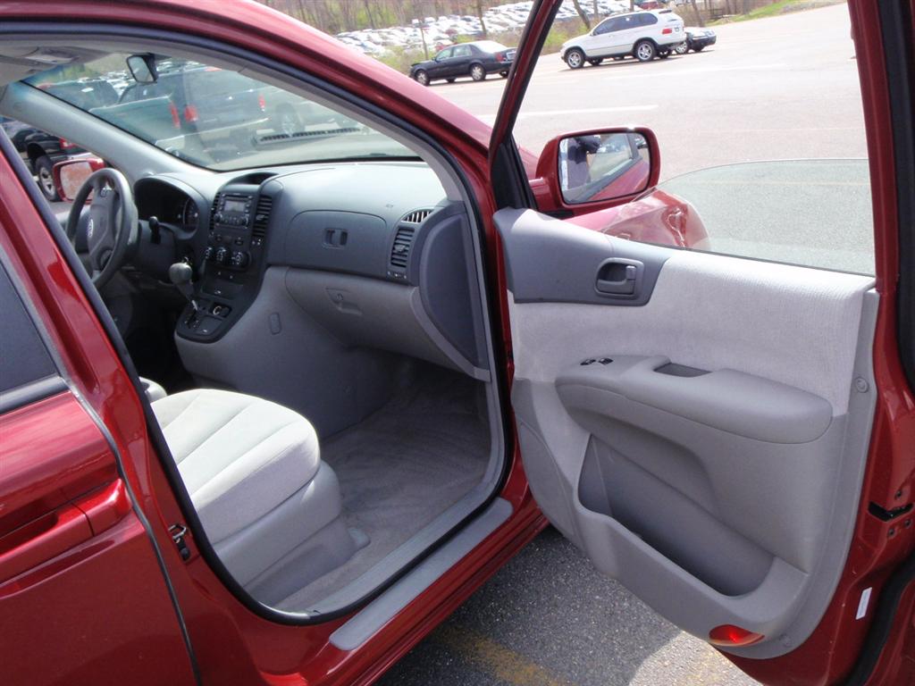 2006 Kia Sedona LX MiniVan for sale in Brooklyn, NY
