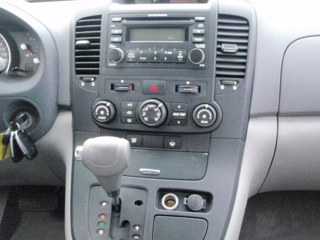 2006 Kia Sedona LX MiniVan for sale in Brooklyn, NY