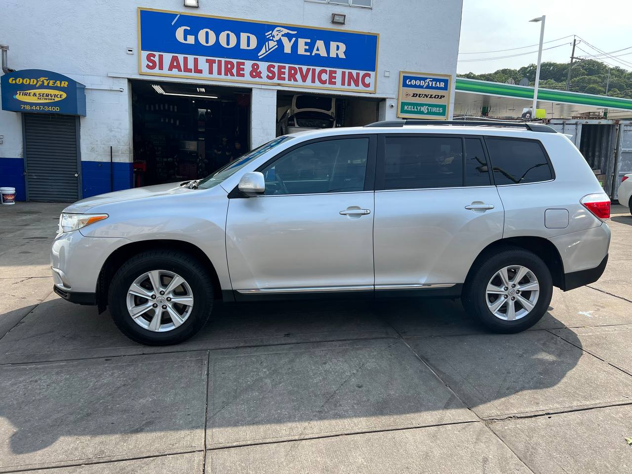 Used - Toyota Highlander SE AWD SUV for sale in Staten Island NY