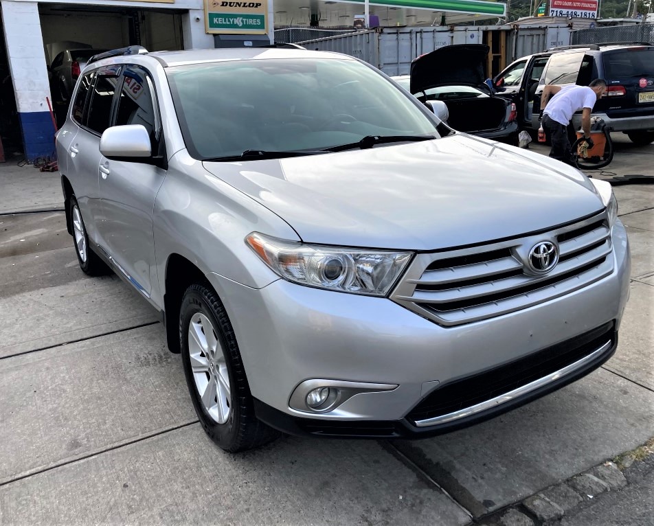 Used - Toyota Highlander Base AWD SUV for sale in Staten Island NY