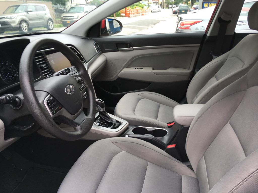 Used - Hyundai Elantra SE Sedan for sale in Staten Island NY