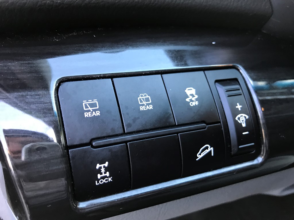 Used - Kia Sorento 4C LX AWD SUV for sale in Staten Island NY