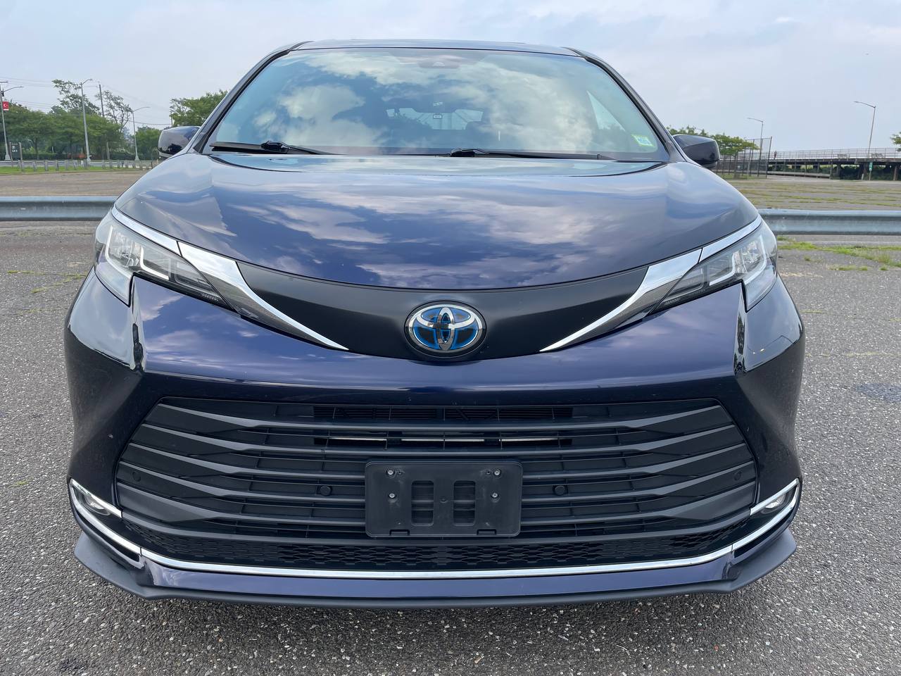 Used - Toyota Sienna XLE Minivan for sale in Staten Island NY