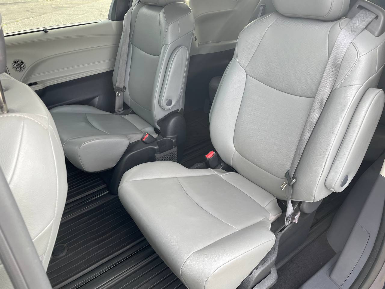 Used - Toyota Sienna XLE Minivan for sale in Staten Island NY