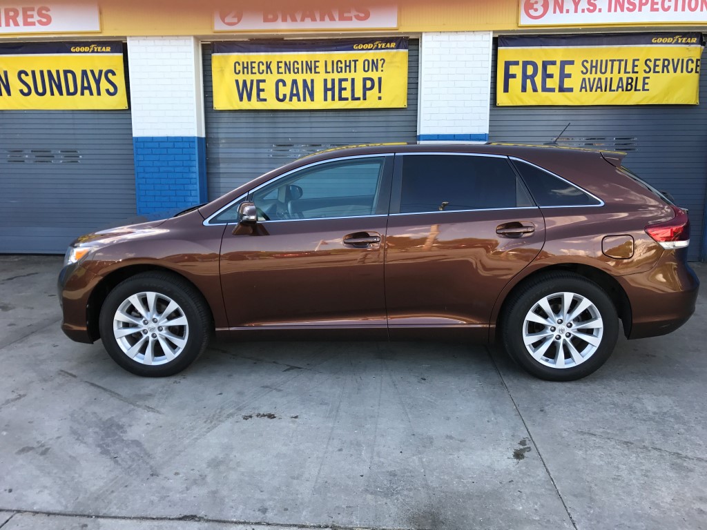 Used 2014 Toyota Venza LE SUV 17,990.00