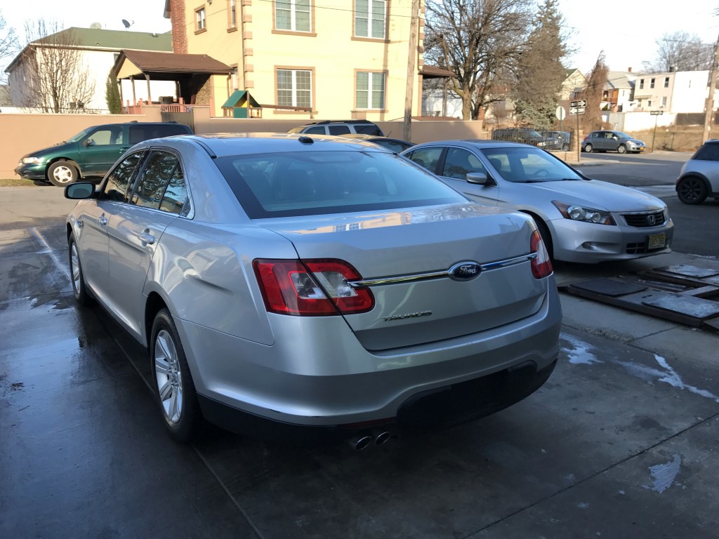 Used - Ford Taurus SE Sedan for sale in Staten Island NY