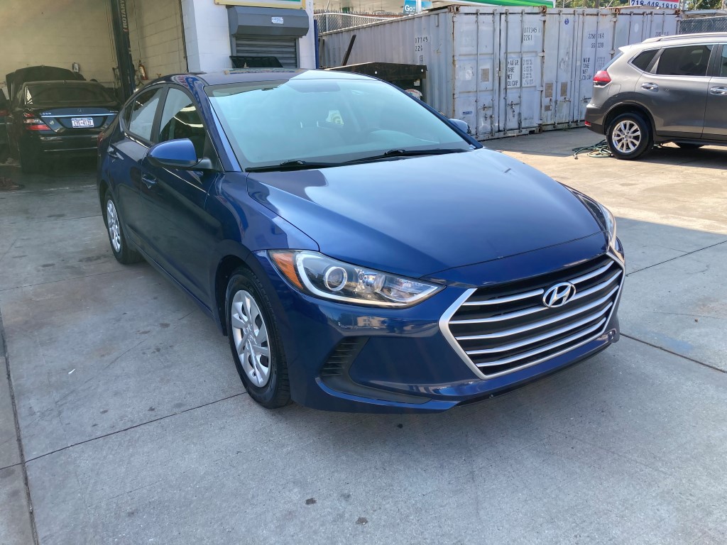 Used - Hyundai Elantra SE Sedan for sale in Staten Island NY