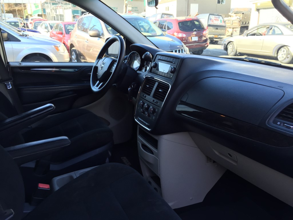 Used - Dodge Grand Caravan SE Minivan for sale in Staten Island NY