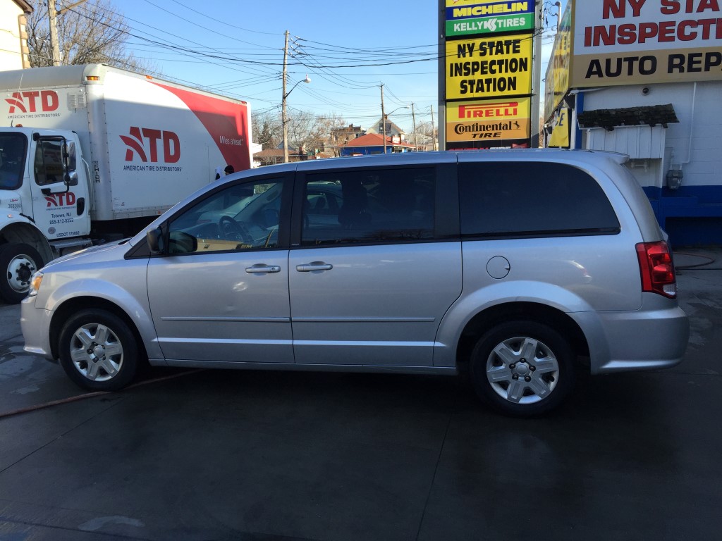 Used - Dodge Grand Caravan SE Minivan for sale in Staten Island NY