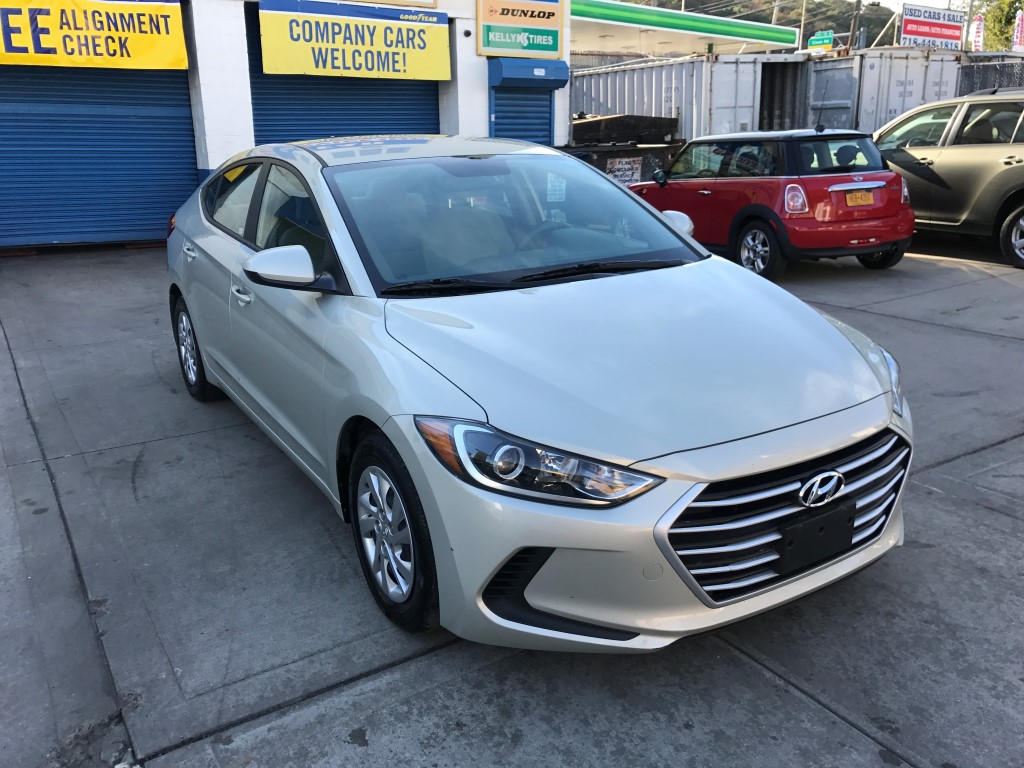 Used - Hyundai Elantra SE Sedan for sale in Staten Island NY