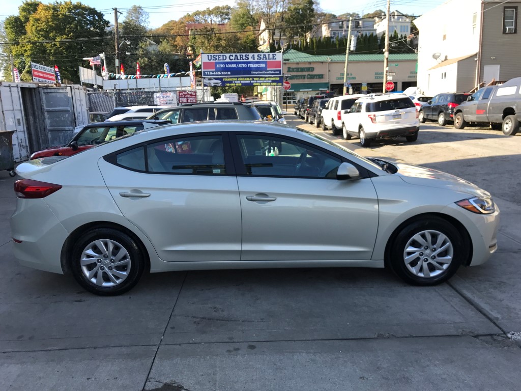 Used - Hyundai Elantra SE Sedan for sale in Staten Island NY