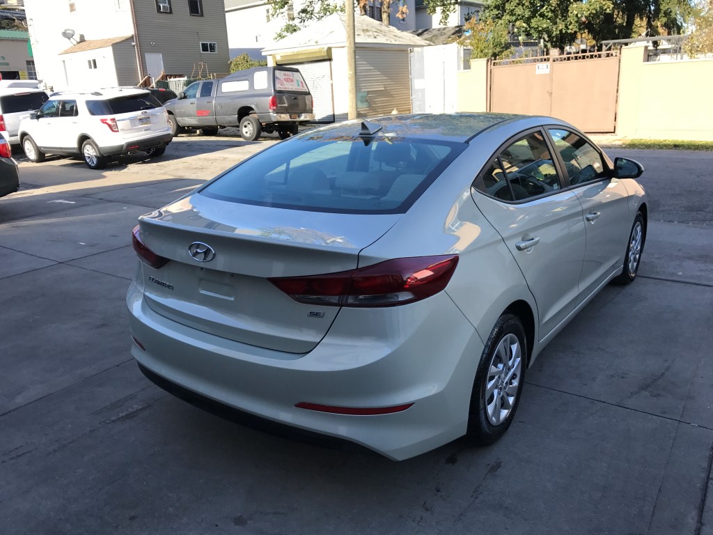 Used - Hyundai Elantra SE Sedan for sale in Staten Island NY