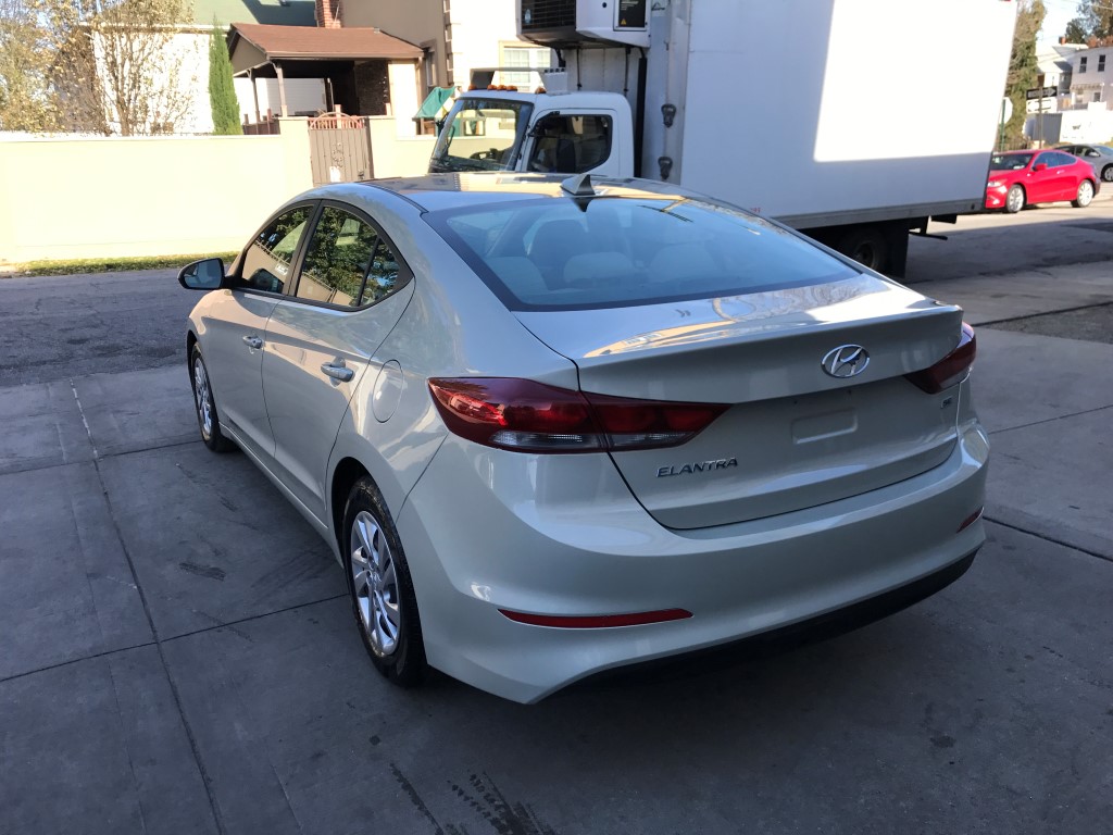 Used - Hyundai Elantra SE Sedan for sale in Staten Island NY