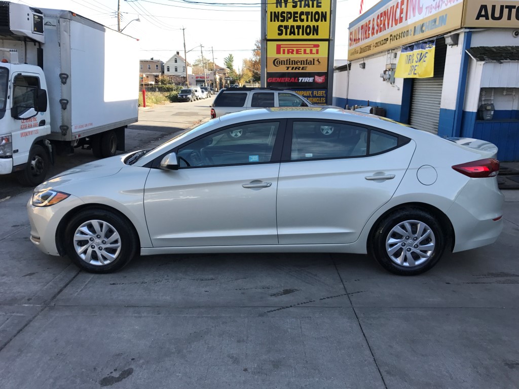 Used - Hyundai Elantra SE Sedan for sale in Staten Island NY