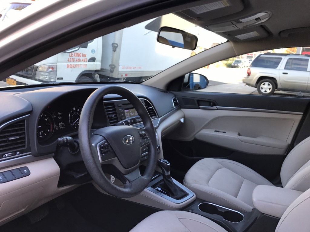 Used - Hyundai Elantra SE Sedan for sale in Staten Island NY