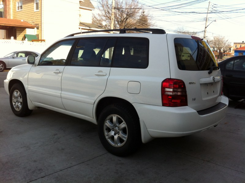 Used - Toyota Highlander Sport Utility for sale in Staten Island NY