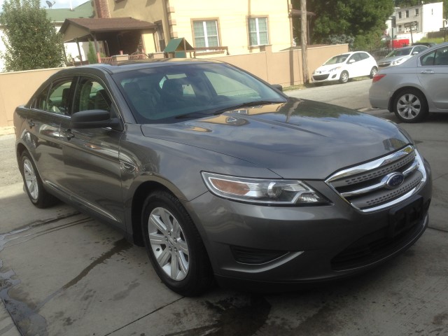 Used - Ford Taurus SE Sedan for sale in Staten Island NY