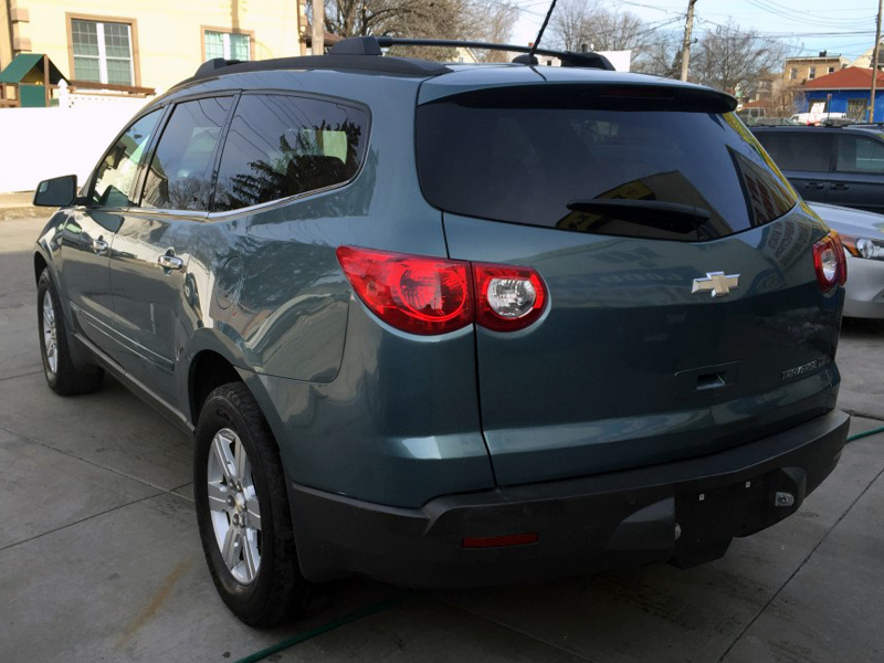 Used - Chevrolet Traverse LT Sport Utility 4-DR for sale in Staten Island NY