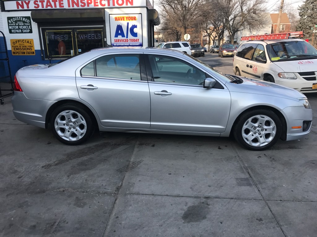 Used - Ford Fusion SE Sedan for sale in Staten Island NY