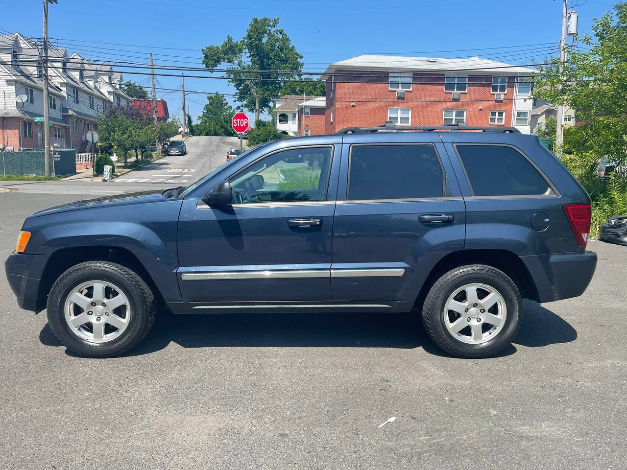 Used - Jeep Grand Cherokee Laredo 4x4 SUV for sale in Staten Island NY