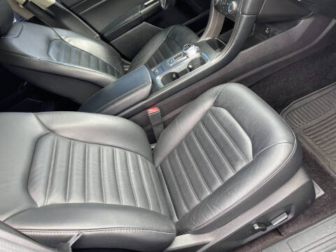 Used - Ford Fusion SE SEDAN for sale in Staten Island NY