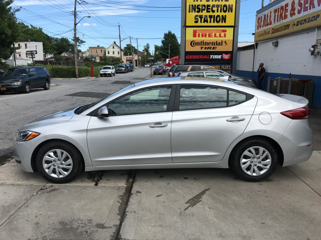 Used - Hyundai Elantra SE Sedan for sale in Staten Island NY