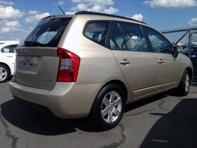 Used 2008 Kia Rondo LX 5,390.00