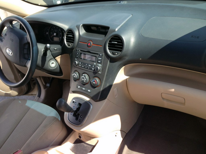 Used - Kia Rondo LX  for sale in Staten Island NY