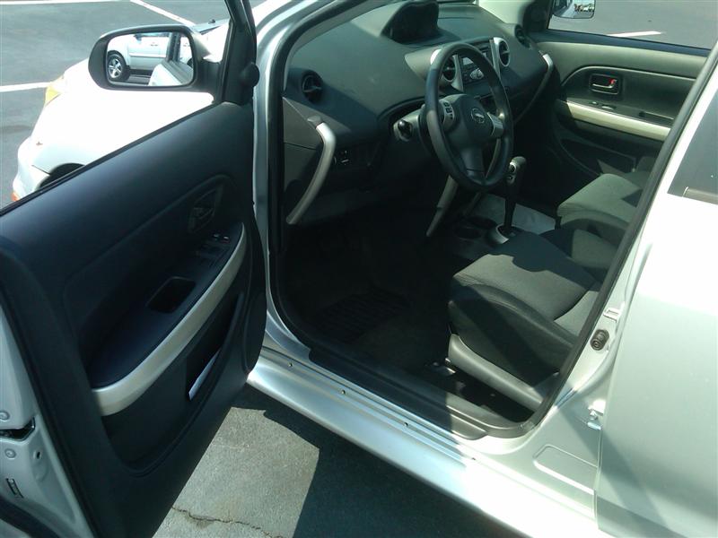 Pre-owned Car xAScion