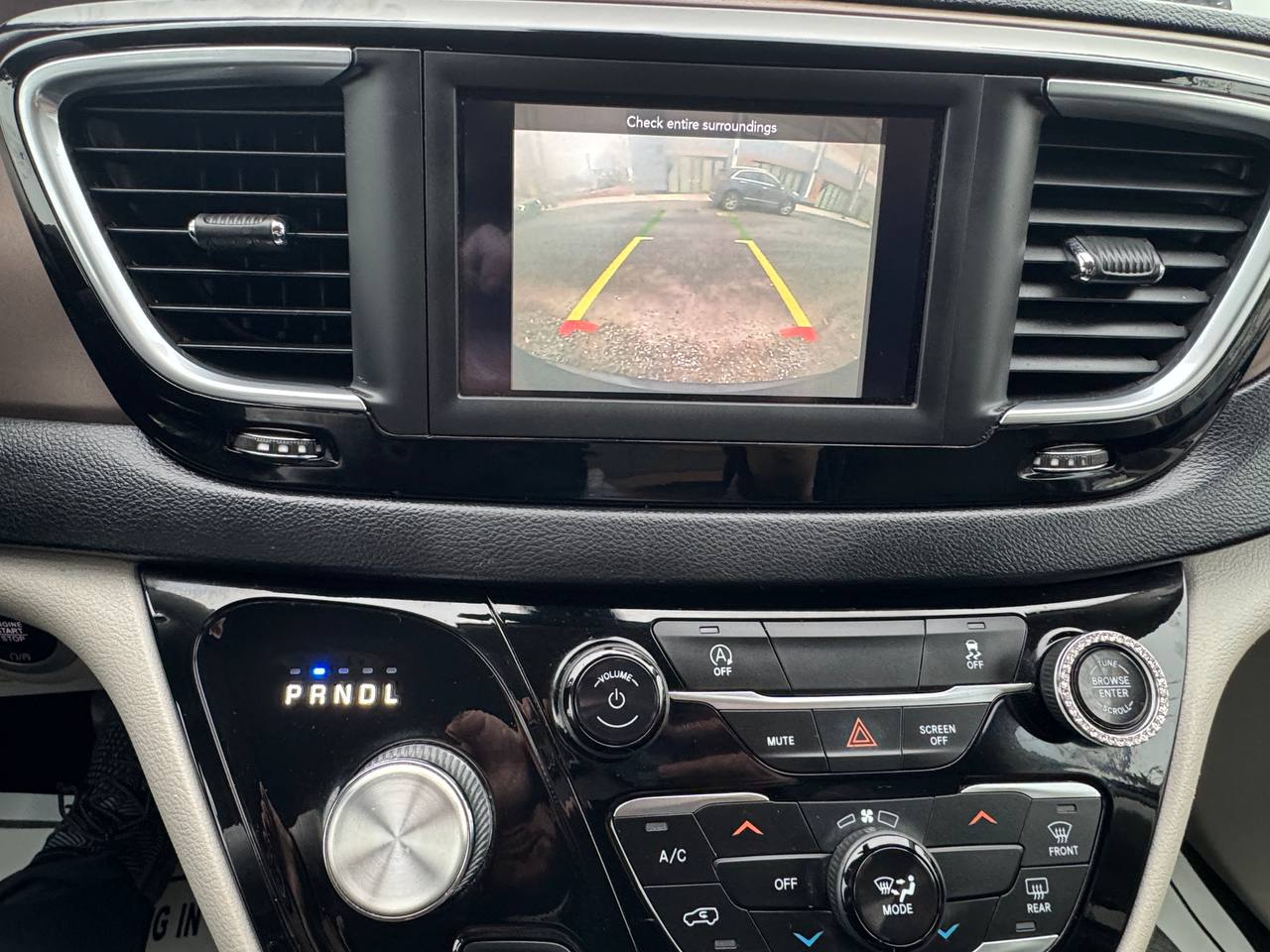 Used - Chrysler Voyager LXi Minivan for sale in Staten Island NY