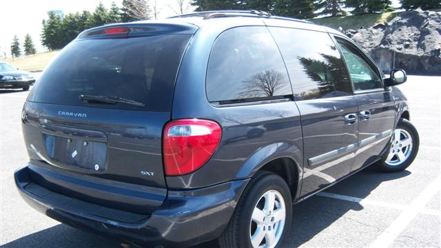 2007 Dodge Caravan SXT Van for sale in Brooklyn, NY