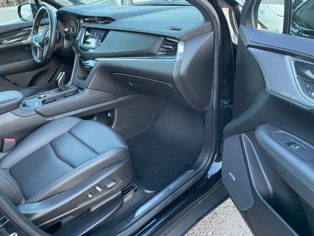 Used - Cadillac XT5 PREMIUM LUXURY SUV for sale in Staten Island NY