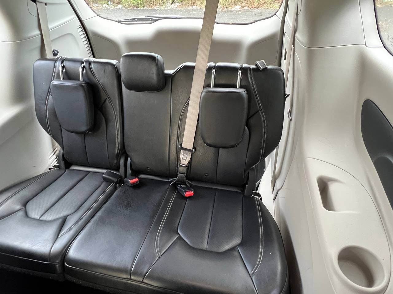 Used - Chrysler Voyager LXi Minivan for sale in Staten Island NY