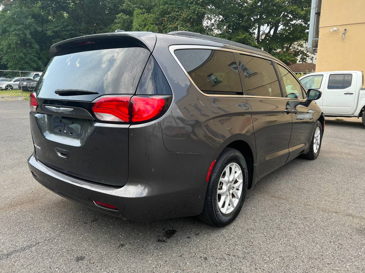 Used - Chrysler Voyager LXi Minivan for sale in Staten Island NY