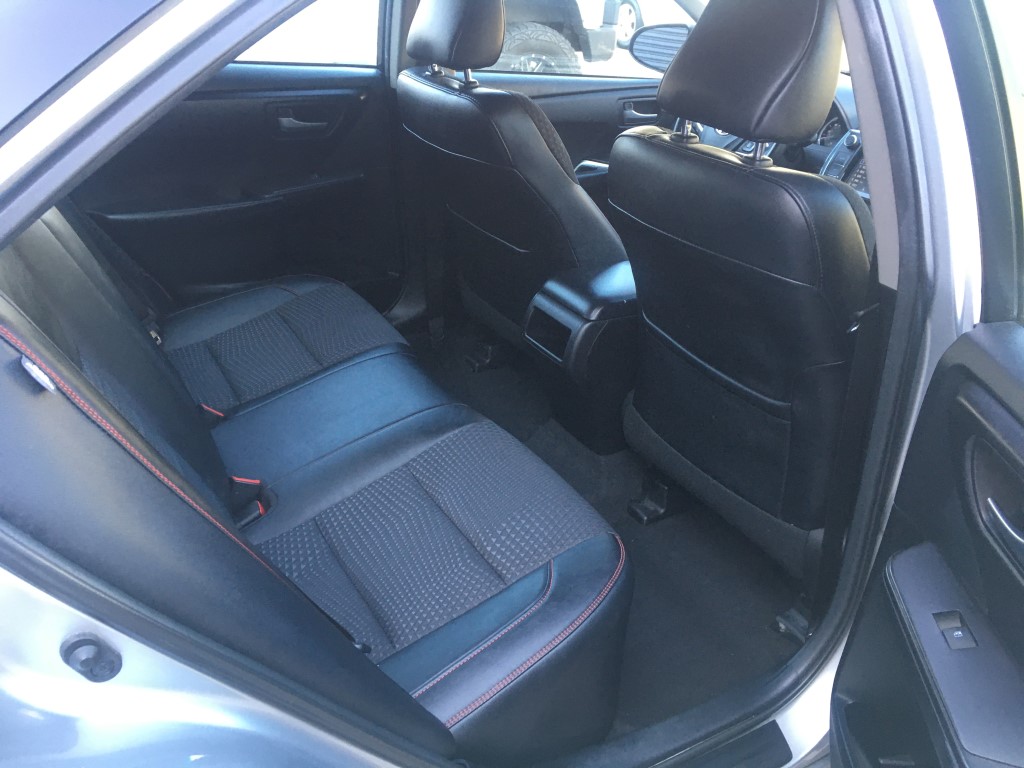 Used - Toyota Camry SE Hybrid Sedan for sale in Staten Island NY