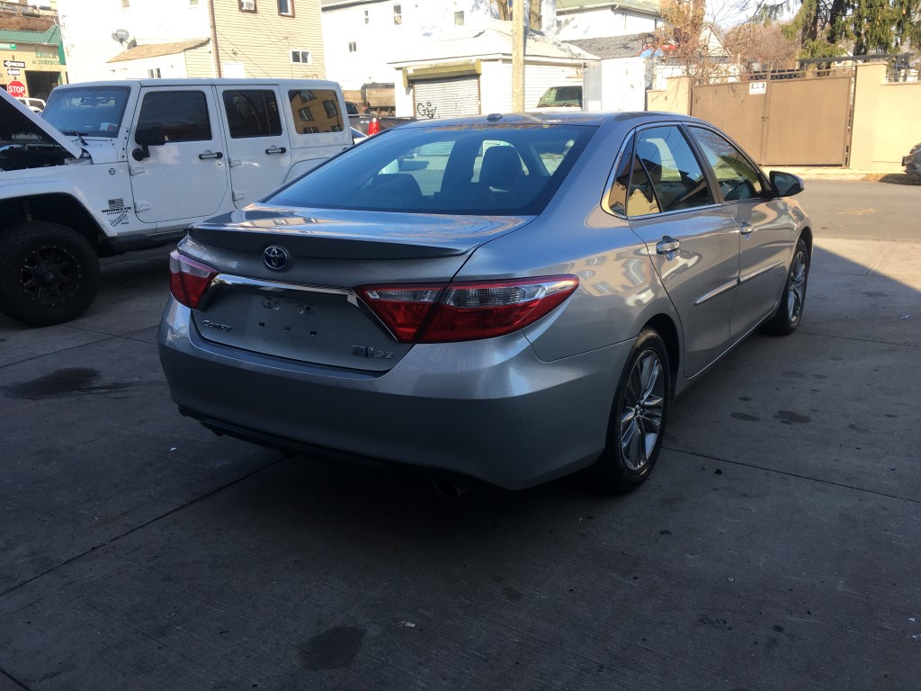 Used - Toyota Camry SE Hybrid Sedan for sale in Staten Island NY
