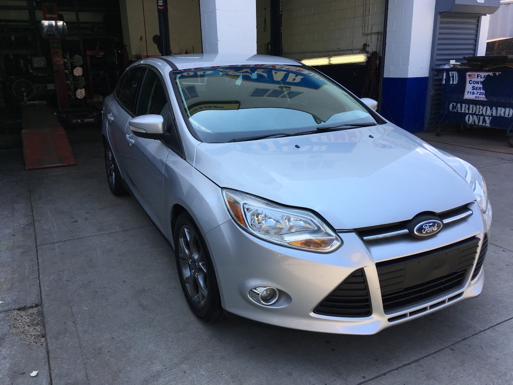 Used - Ford Focus SE Sedan for sale in Staten Island NY