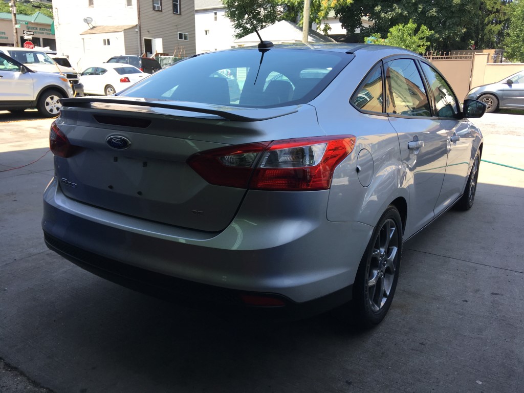 Used - Ford Focus SE Sedan for sale in Staten Island NY