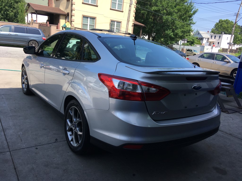 Used - Ford Focus SE Sedan for sale in Staten Island NY
