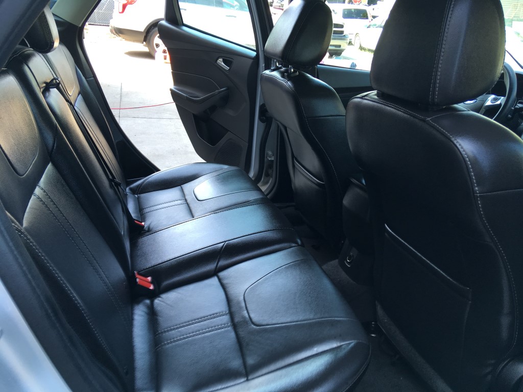 Used - Ford Focus SE Sedan for sale in Staten Island NY