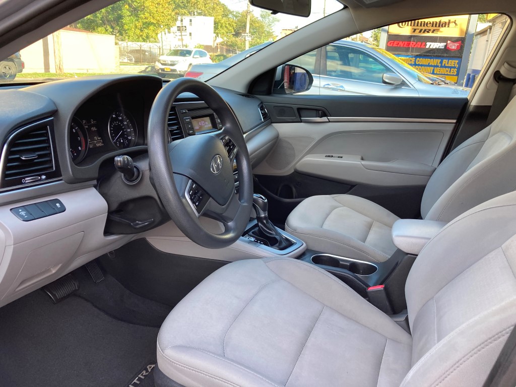 Used - Hyundai Elantra SE Sedan for sale in Staten Island NY