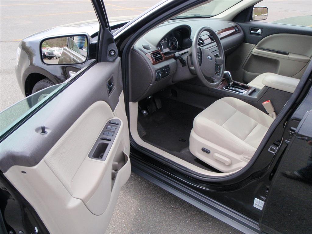 Pre-owned Car TaurusFord