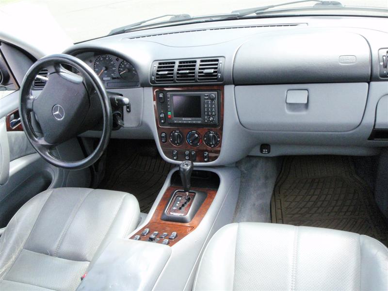 Pre-owned Car ML320Mercedes-Benz