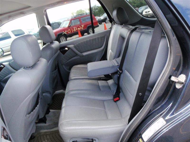 Pre-owned Car ML320Mercedes-Benz