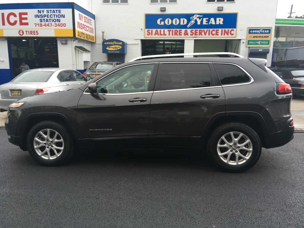 Used - Jeep Cherokee Latitude 4x4 SUV for sale in Staten Island NY