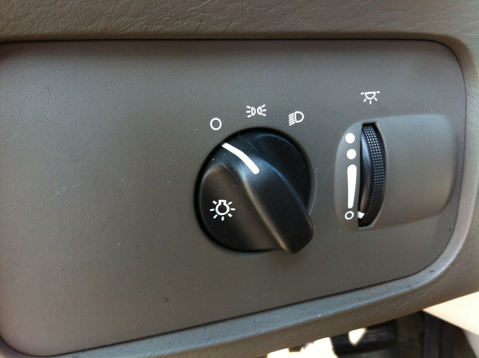 Pre-owned Car Caravan SEDodge