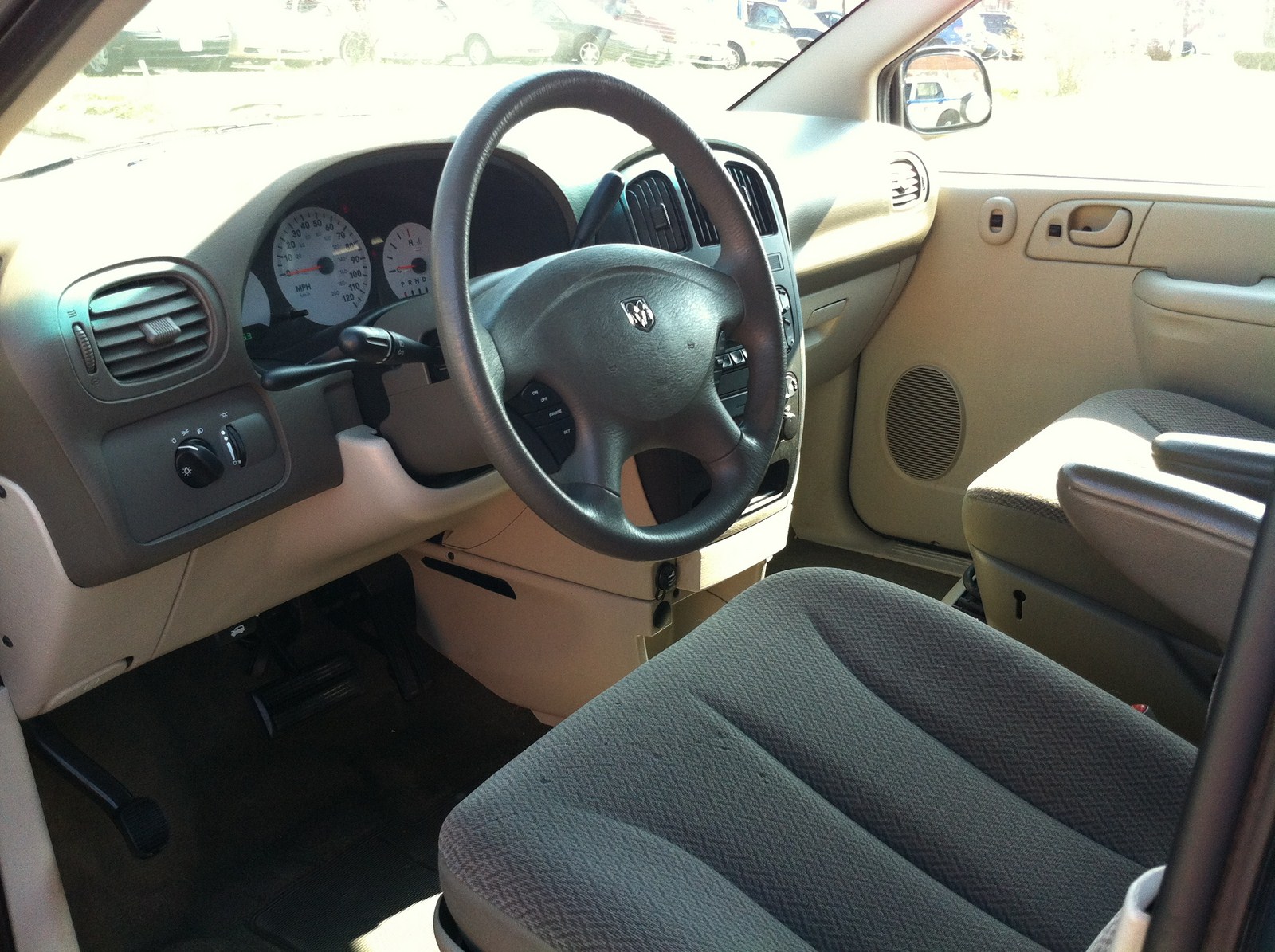 Pre-owned Car Caravan SEDodge