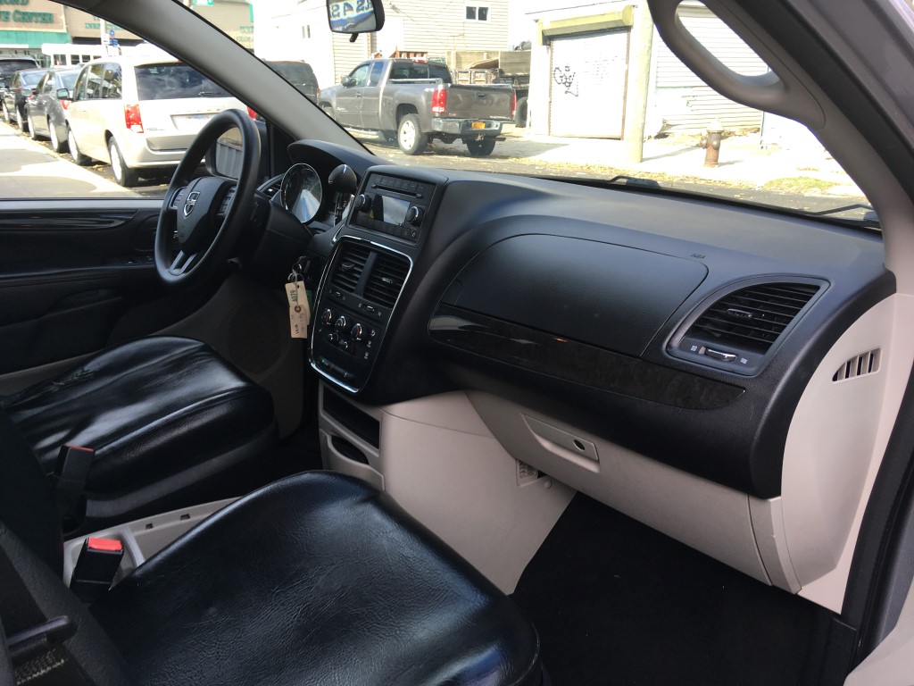 Used - Dodge Grand Caravan SE Minivan for sale in Staten Island NY