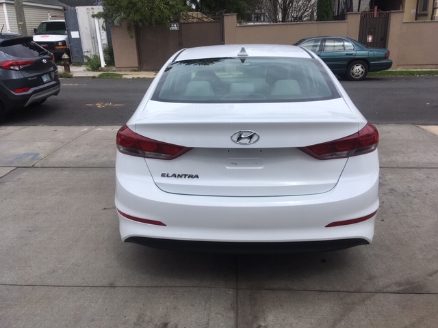 Used - Hyundai Elantra SE Sedan for sale in Staten Island NY